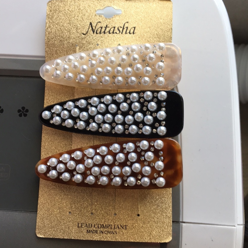 3 assorted Natasha Hairclips w Pearls
